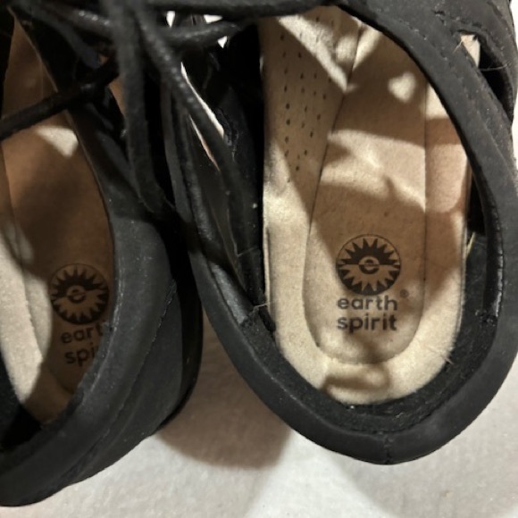 Earth Spirit Women’s Size 10 Shoe in Black - Picture 4 of 5